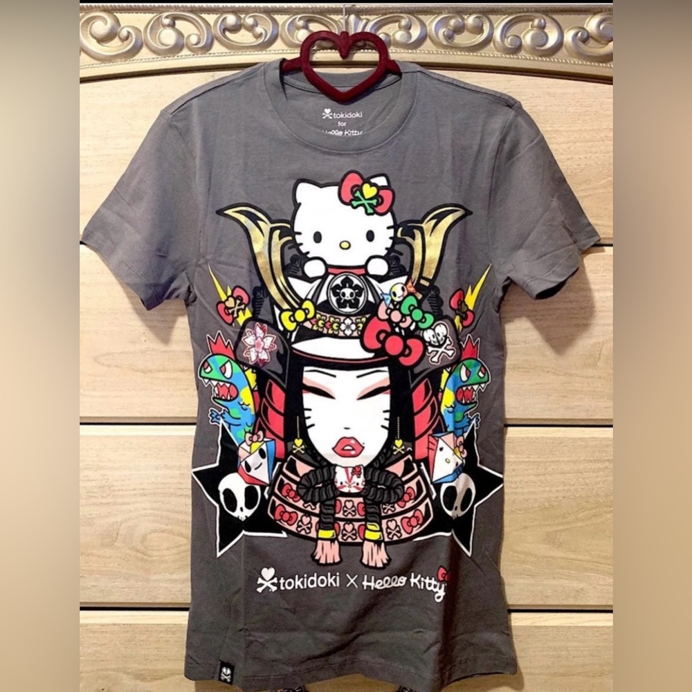 🌺SOLD🌺 Tokidoki Hello Kitty Comic Con Exclusive shirt *rare*